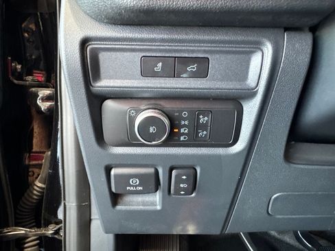 Used 2022 Ford Expedition Limited AWD/4WD image 35
