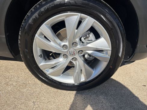 Used 2025 Buick Encore GX Preferred image 28