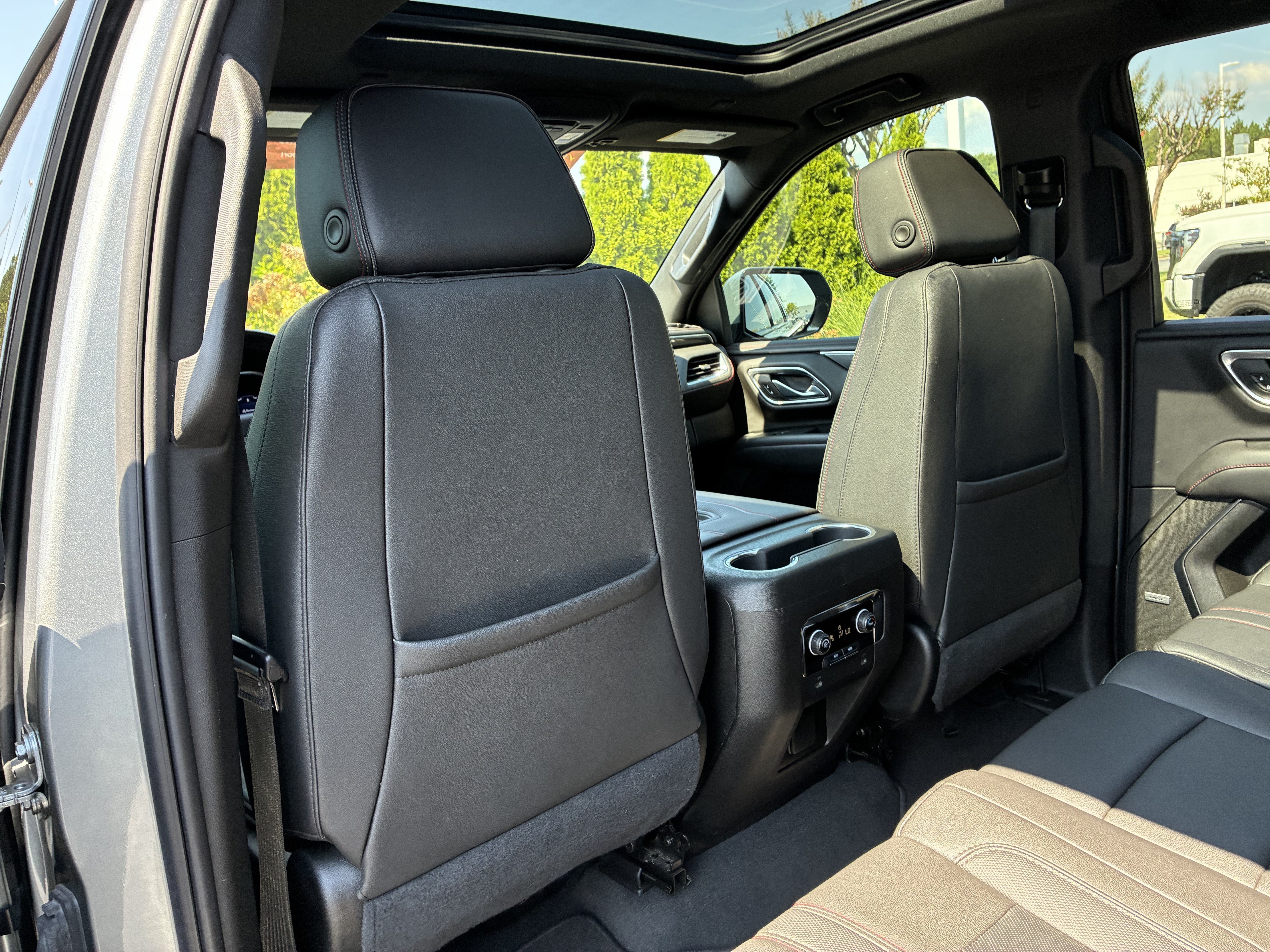 Used 2023 Chevrolet Tahoe RST AWD/4WD image 15