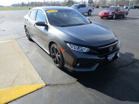 Used 2019 Honda Civic Sport image 7