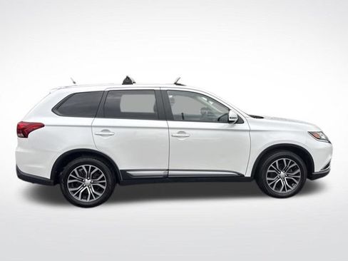 Used 2016 Mitsubishi Outlander SE FWD image 6
