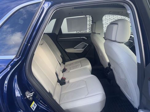 Certified 2025 Audi Q3 2.0T Premium Plus w/ Premium Plus Package image 8