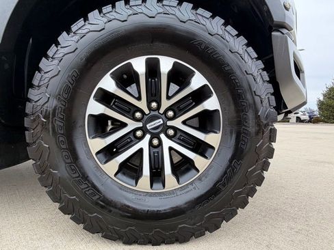 Used 2019 Ford F150 Raptor w/ Equipment Group 802A Luxury image 32