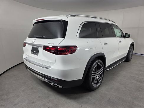 New 2026 Mercedes-Benz GLS 450 4MATIC image 4