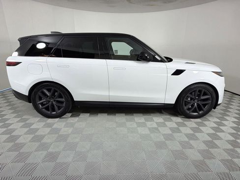 Used 2024 Land Rover Range Rover Sport SE AWD/4WD image 6