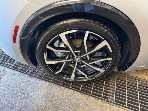 Certified 2026 Toyota Prius Plug-In Hybrid FWD image 23