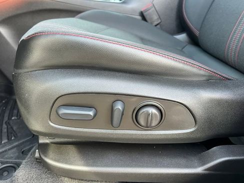 Used 2023 Chevrolet Equinox RS image 12