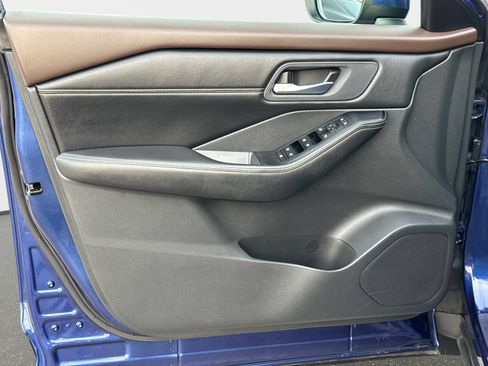 Used 2022 Nissan Rogue SV w/ SV Premium Package image 21