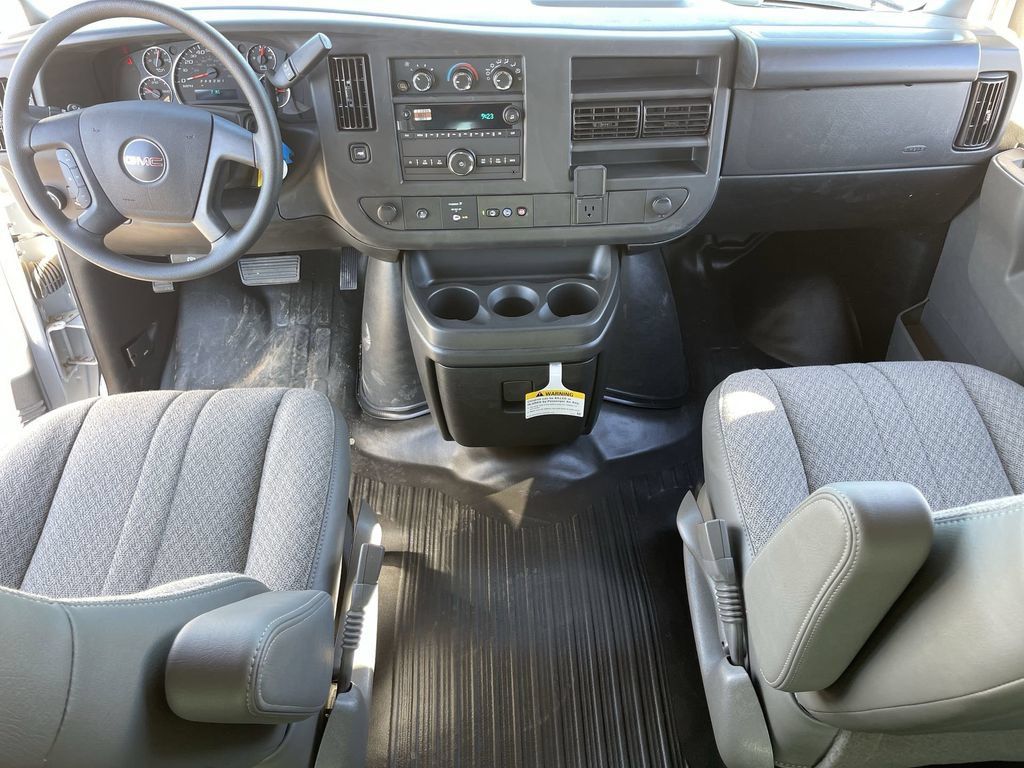 New 2025 GMC Savana 2500 Extended w/ Driver Convenience Package RWD image 20