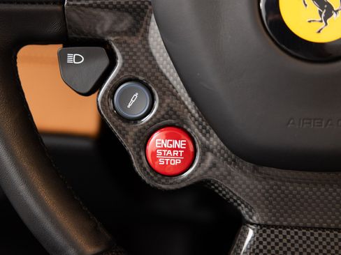Used 2017 Ferrari 488 Spider RWD image 94