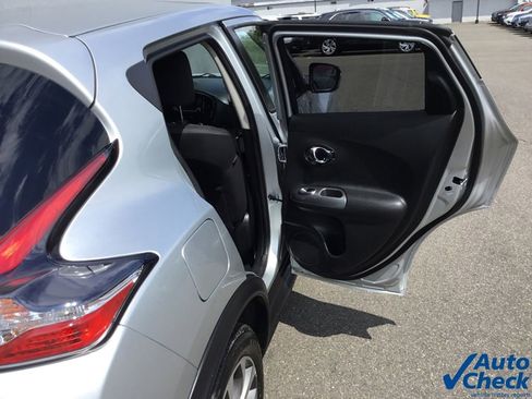 Used 2017 Nissan Juke SV image 31