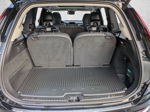 Certified 2025 Volvo XC90 B6 Plus w/ Protection Package Premier image 6