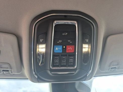 Used 2022 Jeep Grand Cherokee Limited 4xe w/ Luxury Tech Group II AWD/4WD image 26