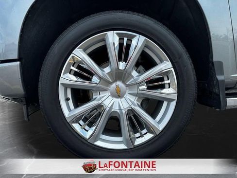 Used 2023 Chevrolet Silverado 1500 High Country w/ Technology Package AWD/4WD image 31