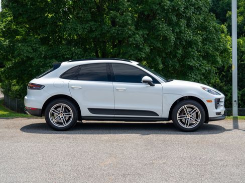 Used 2019 Porsche Macan AWD/4WD image 8