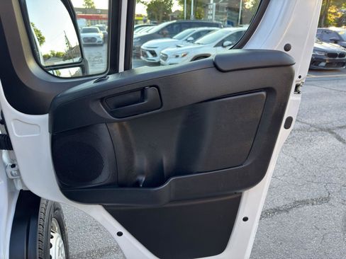 Used 2026 RAM ProMaster 2500 w/ Convenience Group FWD image 22