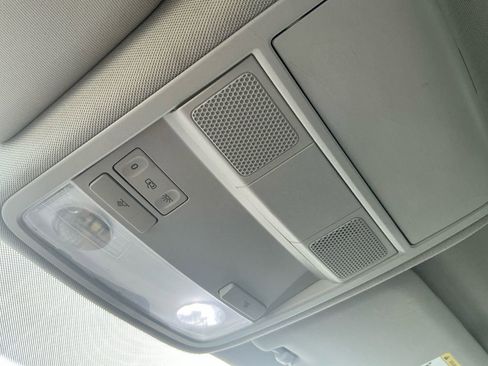 Used 2017 Volkswagen Passat 1.8T R-Line image 25