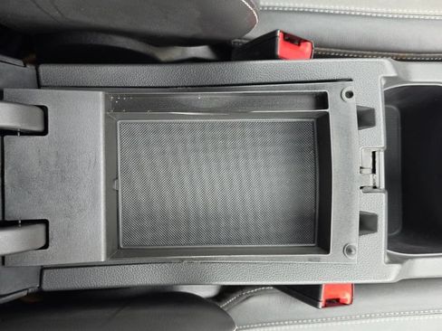 Used 2017 Ford Escape SE w/ Equipment Group 201A FWD image 34