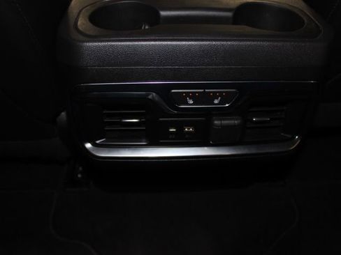 Used 2020 GMC Sierra 3500 SLT w/ SLT Convenience Package image 24