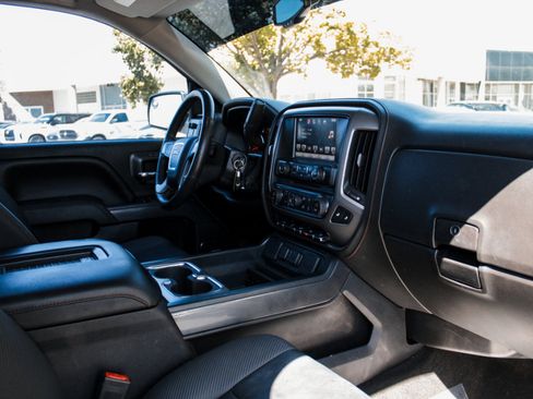 Used 2016 GMC Sierra 1500 SLT w/ All-Terrain Package AWD/4WD image 27