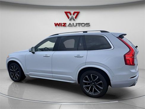 Used 2018 Volvo XC90 T5 Momentum w/ Convenience Package image 6