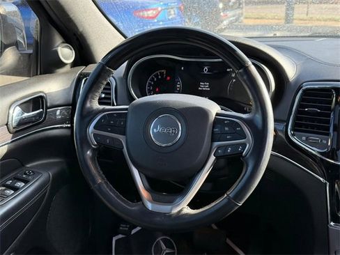 Used 2020 Jeep Grand Cherokee Overland image 13