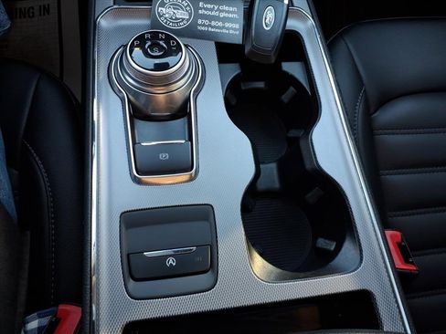 Used 2022 Ford Edge SEL w/ Convenience Package image 17