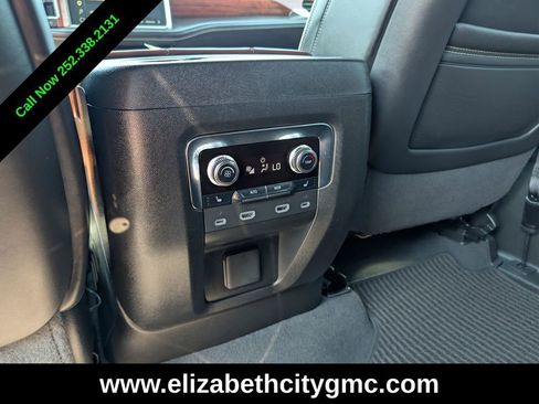 Used 2024 GMC Yukon XL Denali Ultimate image 12