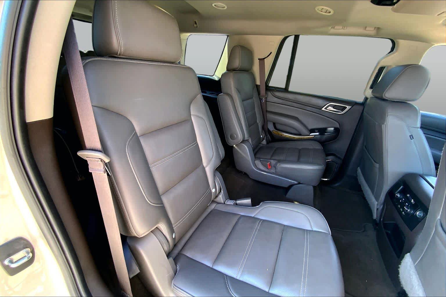 Used 2017 GMC Yukon Denali w/ Open Road Package AWD/4WD image 18