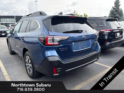 Used 2022 Subaru Outback Premium AWD/4WD image 4