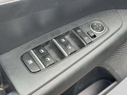 Used 2023 Kia Forte LXS w/ LXS Technology Package FWD image 15