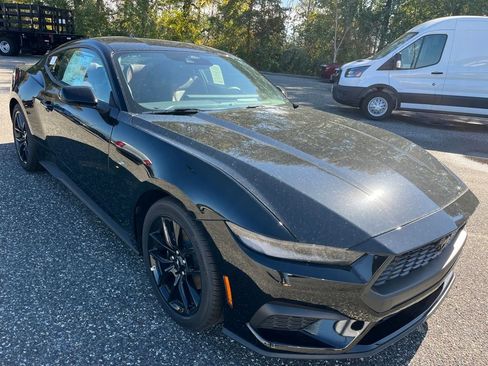 New 2025 Ford Mustang Premium image 23