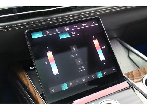 Used 2025 Cadillac Escalade Sport Platinum image 49