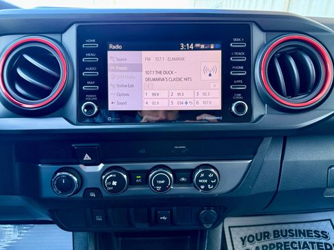 Used 2020 Toyota Tacoma SR image 18