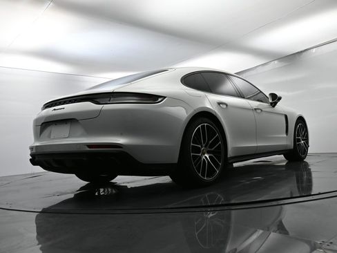 Certified 2023 Porsche Panamera Platinum Edition image 53