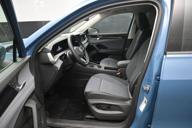New 2026 Volkswagen Tiguan SE AWD/4WD image 9