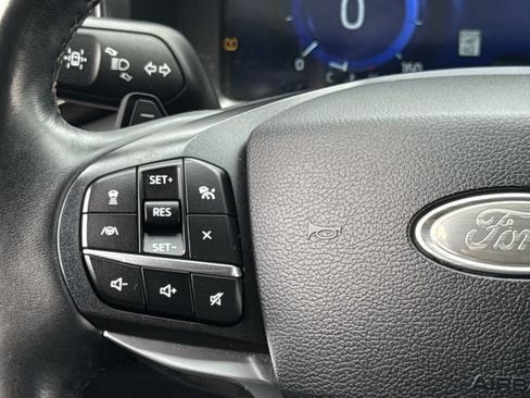 Used 2020 Ford Explorer Platinum w/ Premium Technology Package AWD/4WD image 14