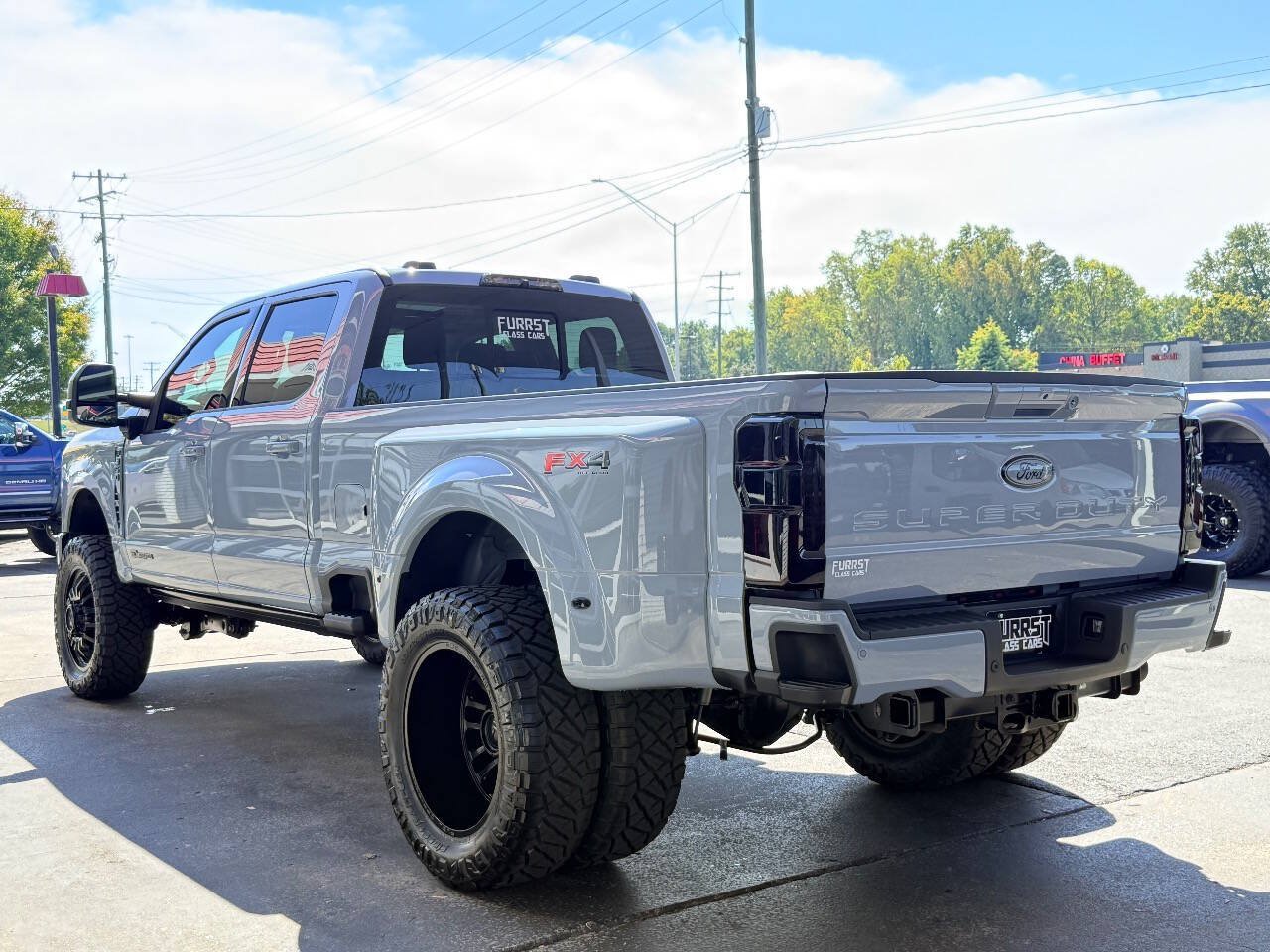 Used 2025 Ford F350 Lariat w/ Lariat Ultimate Package AWD/4WD image 5