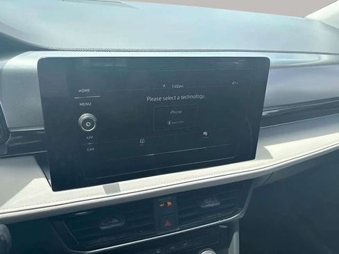Certified 2025 Volkswagen Taos S FWD image 7