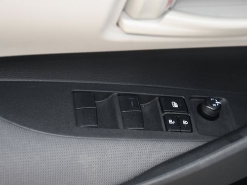 Certified 2022 Toyota Corolla LE FWD image 10