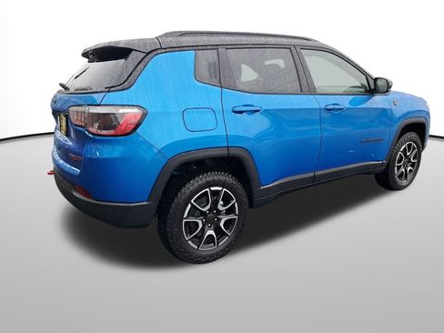 New 2026 Jeep Compass Trailhawk image 6