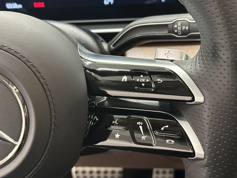 Certified 2025 Mercedes-Benz GLS 450 4MATIC image 29