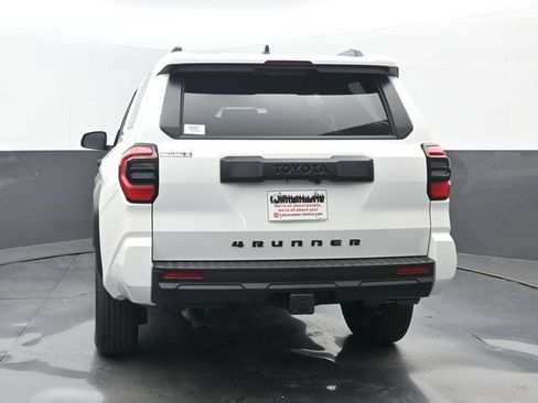 New 2026 Toyota 4Runner SR5 RWD image 17