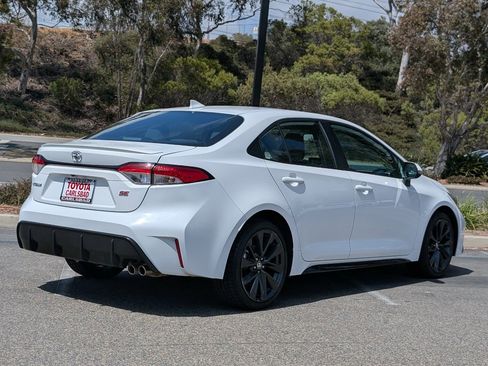 Used 2024 Toyota Corolla SE FWD image 13