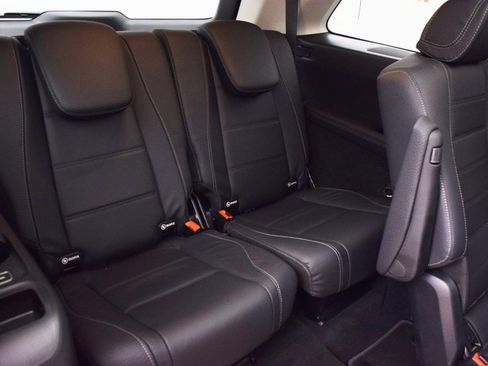 Used 2026 Mercedes-Benz GLS 450 4MATIC image 25