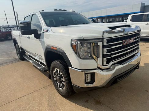 Used 2021 GMC Sierra 3500 SLT w/ SLT Premium Package image 4