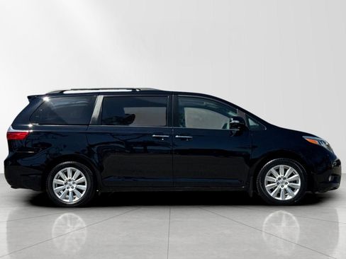 Used 2017 Toyota Sienna Limited Premium w/ Advanced Technology Package FWD image 2