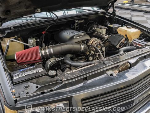 Used 1995 Chevrolet Tahoe 4WD 2-Door image 35