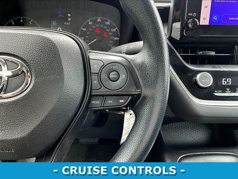 Used 2024 Toyota Corolla LE FWD image 12