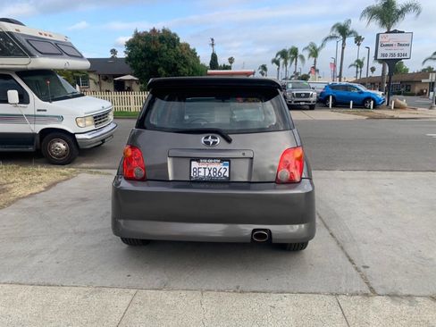 Used 2004 Scion xA FWD image 4
